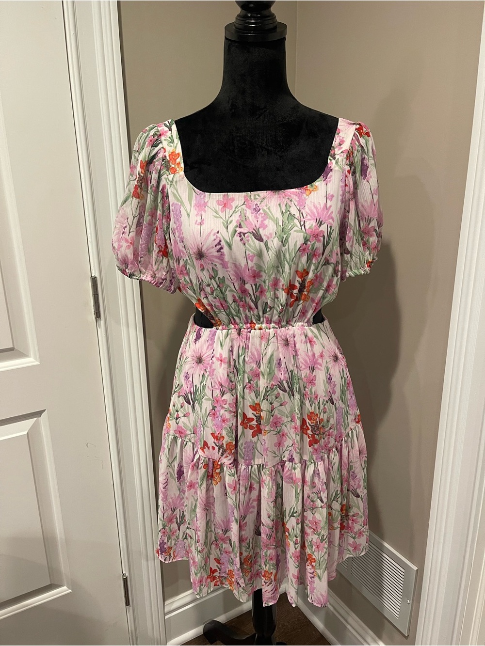 Taylor Pink Floral Square-Neck Puff Sleeve Dress